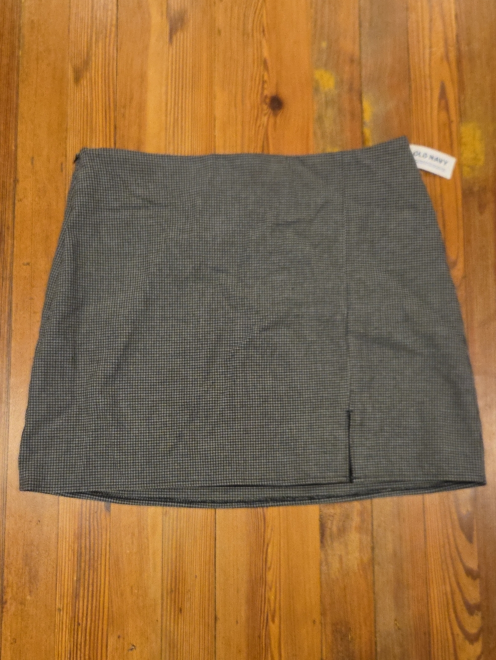 Brand New Old Navy Micro-Check Gray & Black Mini Skirt